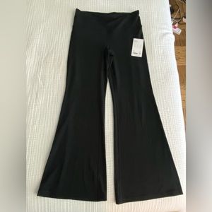 Athleta Elation Flare Pant - Black Size Large Petite